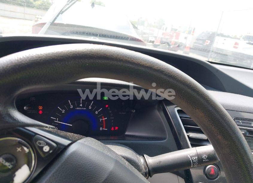 Photo 7 of 2013 Honda Civic LX (VIN 19XFB2F56DE292334)