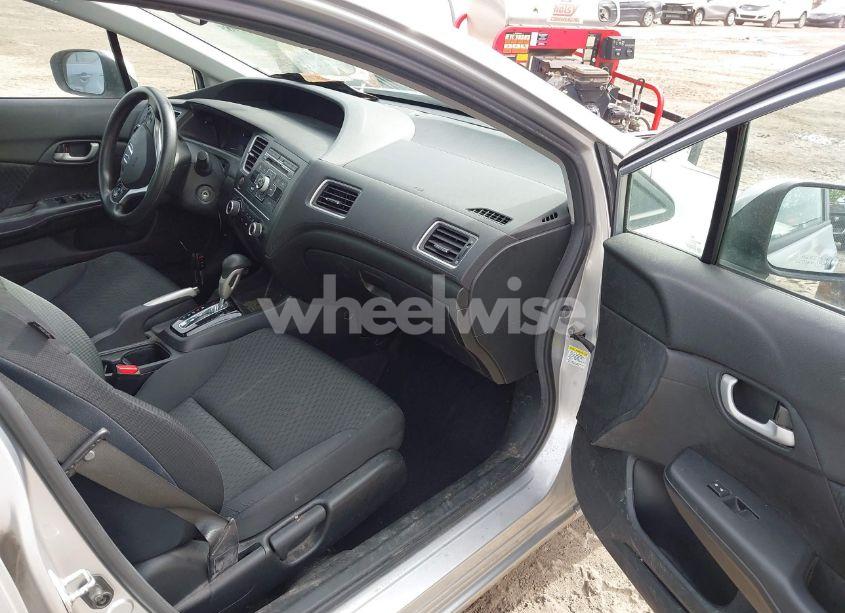 Photo 5 of 2014 Honda Civic LX (VIN 19XFB2F56EE000098)