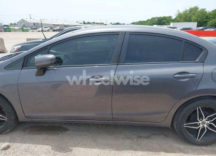 Photo 14 of 2014 Honda Civic LX (VIN 19XFB2F56EE008492)