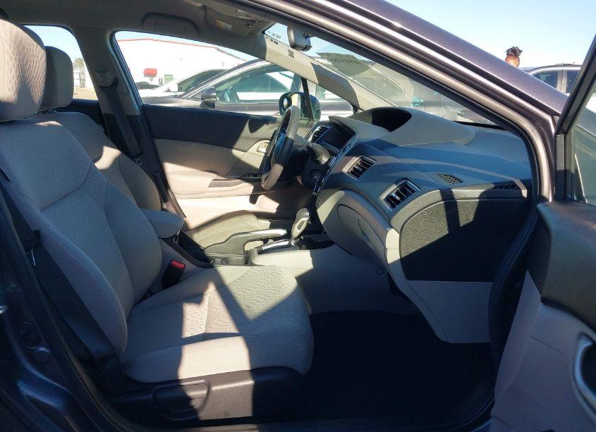 Photo 5 of 2014 Honda Civic LX (VIN 19XFB2F56EE038639)