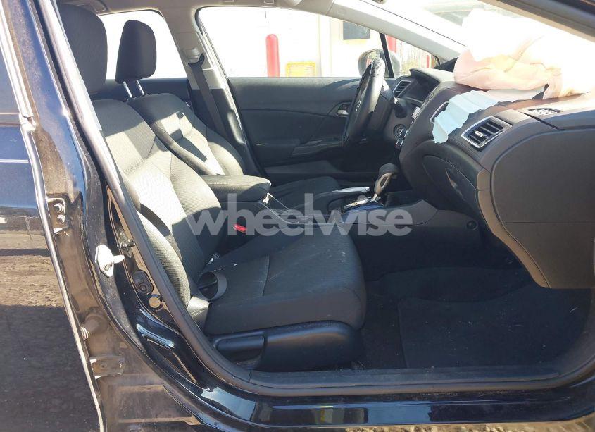 Photo 5 of 2014 Honda Civic LX (VIN 19XFB2F56EE066151)