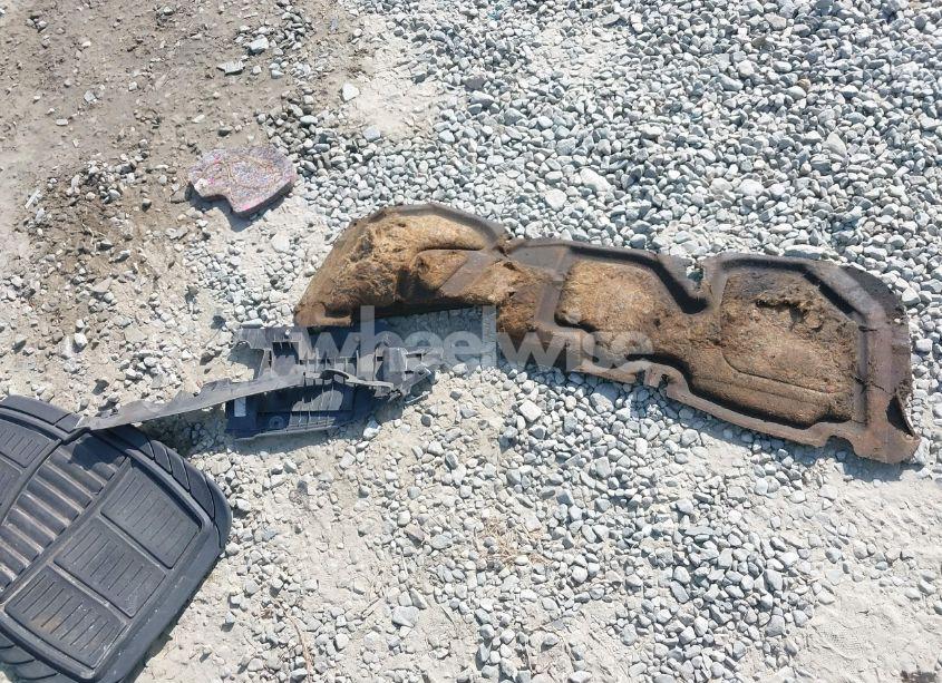 Photo 12 of 2014 Honda Civic LX (VIN 19XFB2F56EE076999)