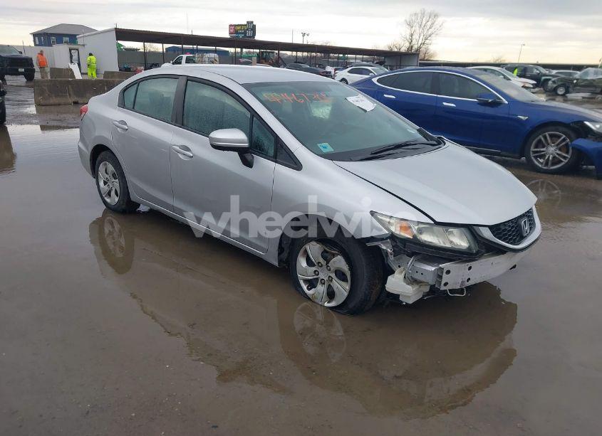 2014 Honda Civic LX (VIN 19XFB2F56EE077294) main photo