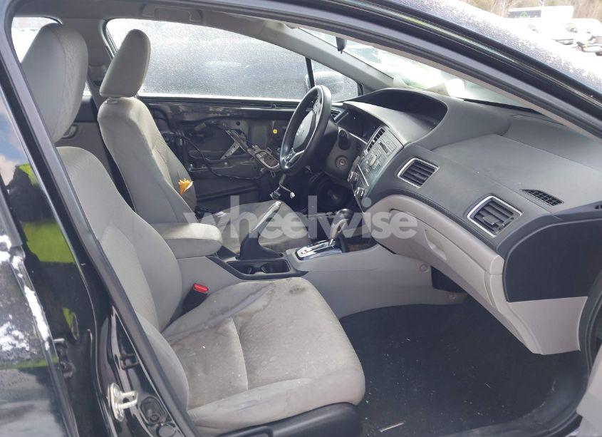 Photo 5 of 2014 Honda Civic LX (VIN 19XFB2F56EE270299)