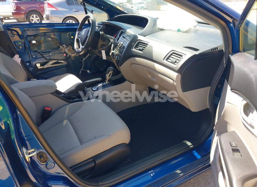 Photo 5 of 2014 Honda Civic LX (VIN 19XFB2F56EE271677)