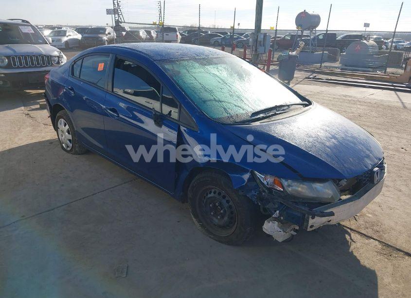 2015 Honda Civic LX (VIN 19XFB2F56FE049416) main photo