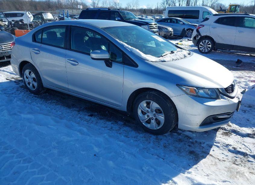 2015 Honda Civic LX (VIN 19XFB2F56FE104446) main photo