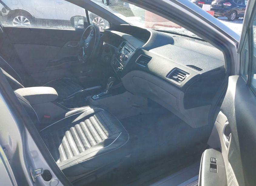 Photo 5 of 2015 Honda Civic LX (VIN 19XFB2F56FE104446)