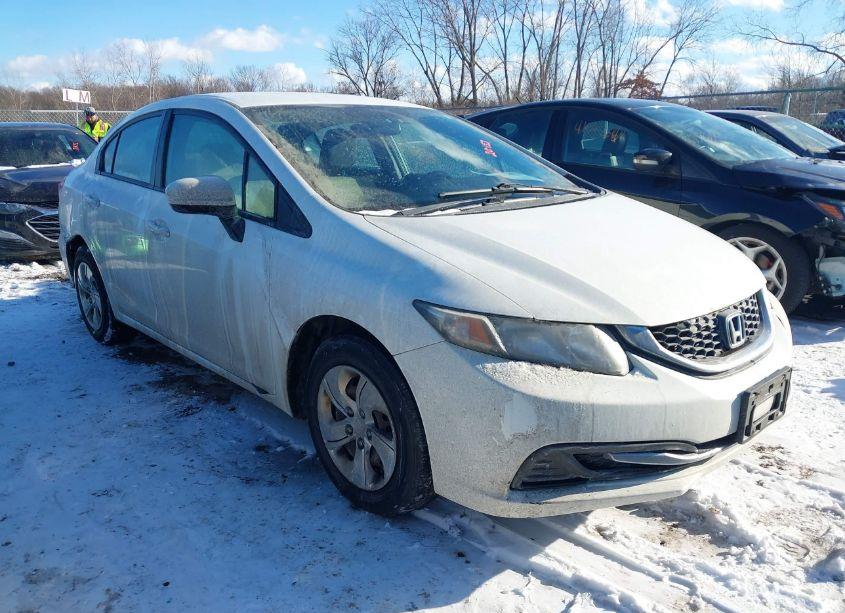 2015 Honda Civic LX (VIN 19XFB2F56FE106181) main photo