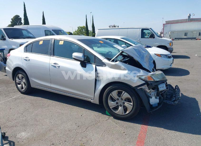 2015 Honda Civic LX (VIN 19XFB2F56FE205910) main photo