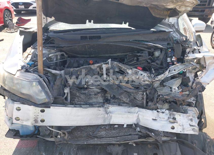 Photo 10 of 2015 Honda Civic LX (VIN 19XFB2F56FE205910)