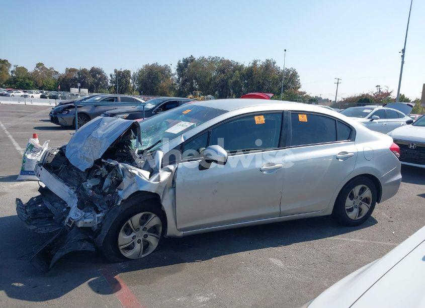 Photo 14 of 2015 Honda Civic LX (VIN 19XFB2F56FE205910)