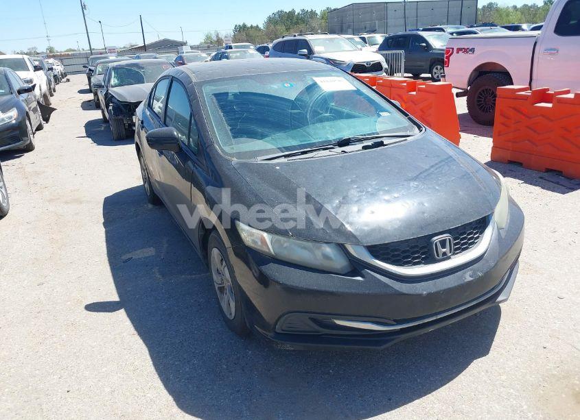 2015 Honda Civic LX (VIN 19XFB2F56FE222027) main photo