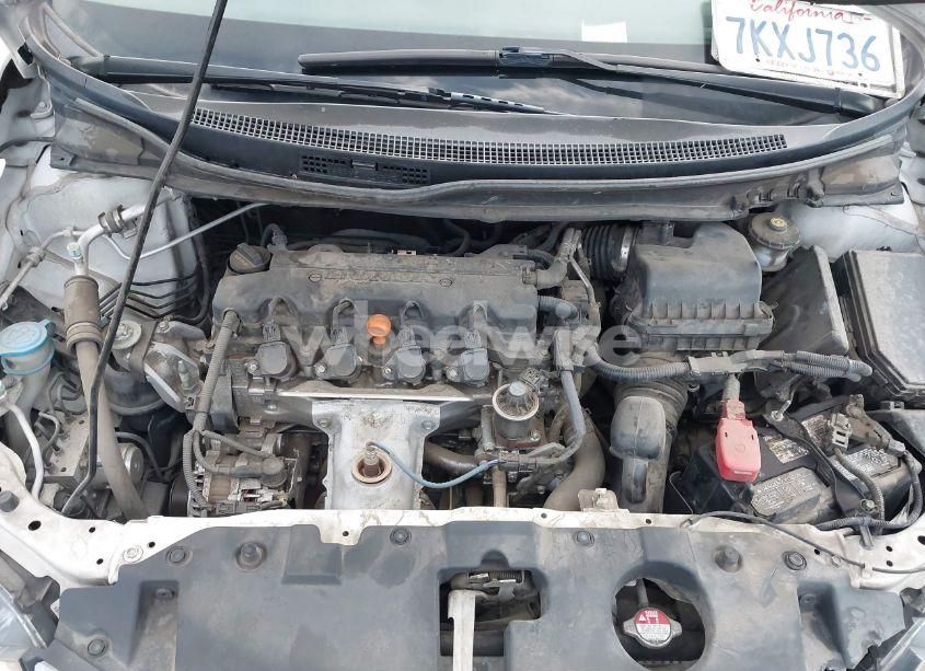 Photo 10 of 2015 Honda Civic LX (VIN 19XFB2F56FE230743)