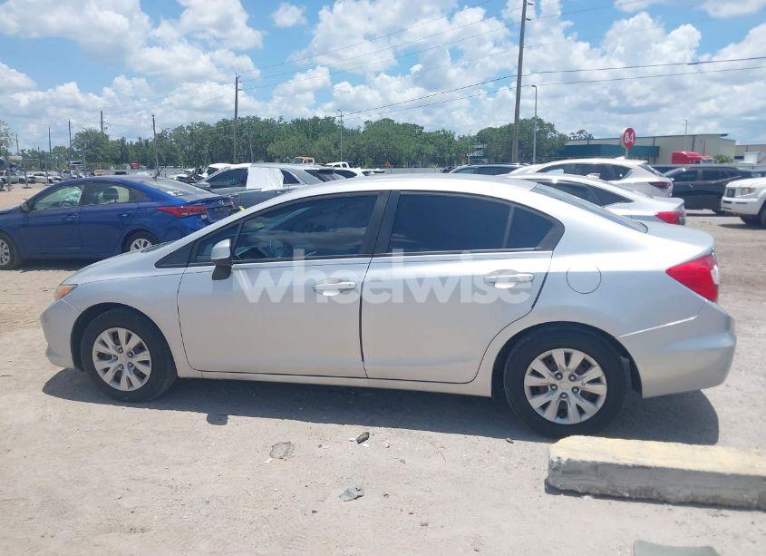 Photo 14 of 2012 Honda Civic LX (VIN 19XFB2F57CE017652)