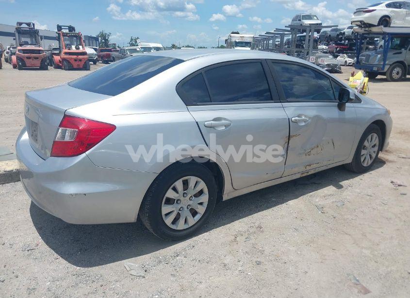 Photo 4 of 2012 Honda Civic LX (VIN 19XFB2F57CE017652)