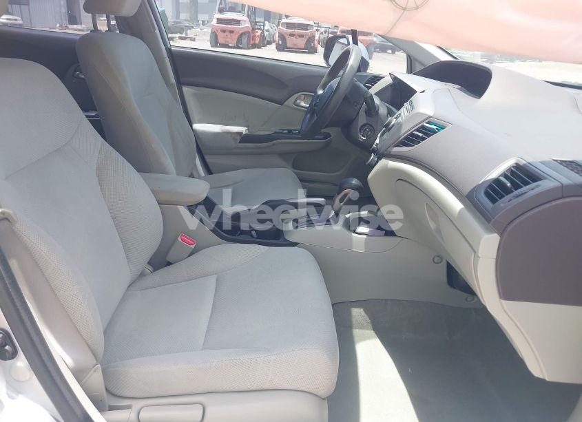 Photo 5 of 2012 Honda Civic LX (VIN 19XFB2F57CE017652)