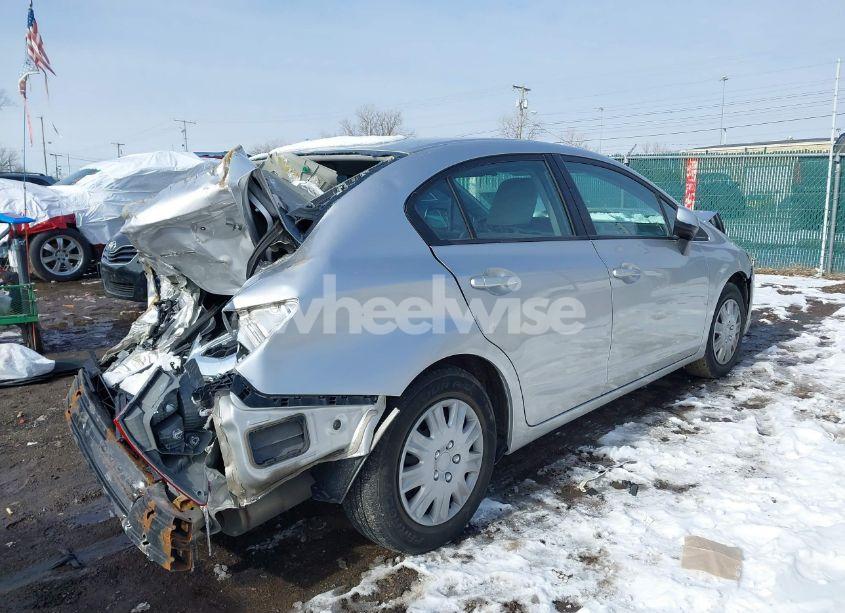 Photo 4 of 2012 Honda Civic LX (VIN 19XFB2F57CE032815)