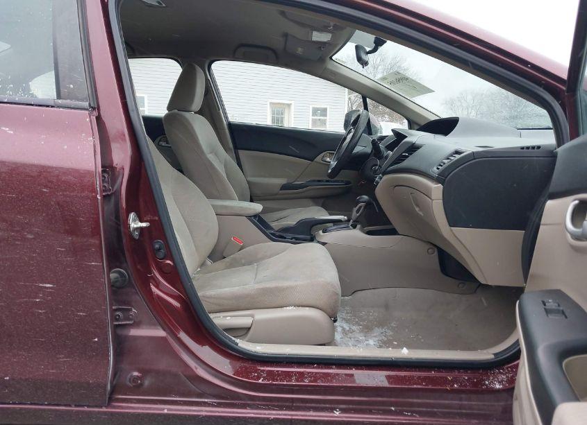 Photo 5 of 2012 Honda Civic LX (VIN 19XFB2F57CE061554)