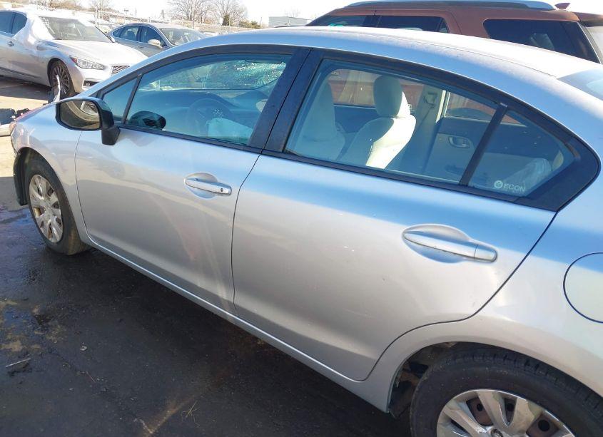 Photo 15 of 2012 Honda Civic SDN LX (VIN 19XFB2F57CE065958)