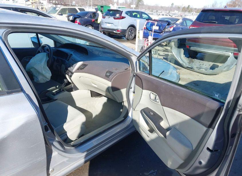 Photo 5 of 2012 Honda Civic SDN LX (VIN 19XFB2F57CE065958)