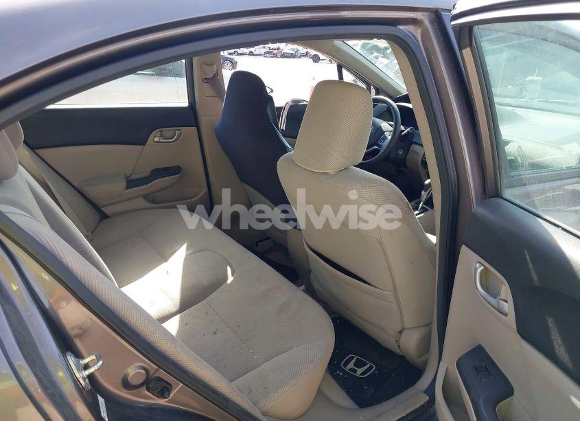 Photo 8 of 2012 Honda Civic LX (VIN 19XFB2F57CE069010)