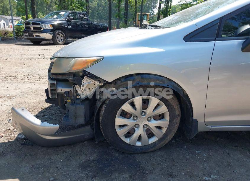 Photo 13 of 2012 Honda Civic LX (VIN 19XFB2F57CE081626)