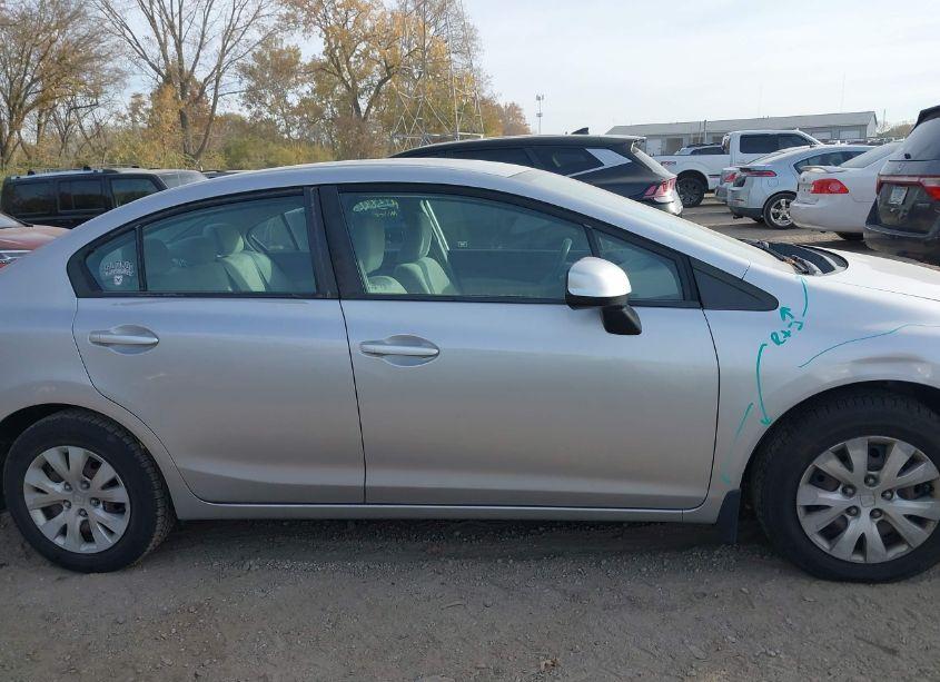 Photo 14 of 2012 Honda Civic SDN LX (VIN 19XFB2F57CE087751)