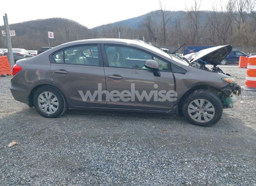 Photo 13 of 2012 Honda Civic SDN LX (VIN 19XFB2F57CE100532)