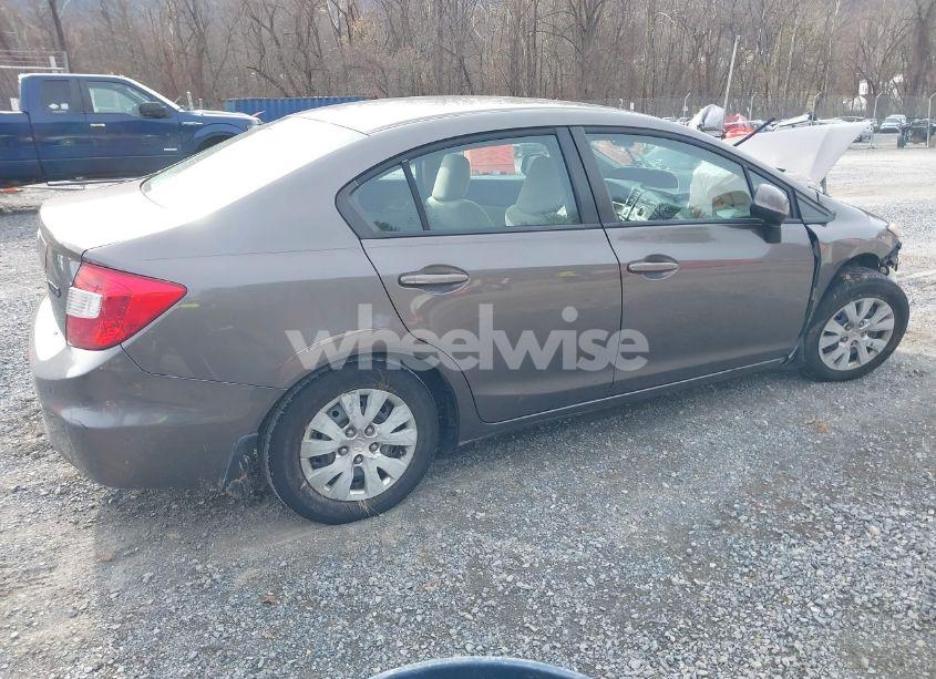 Photo 4 of 2012 Honda Civic SDN LX (VIN 19XFB2F57CE100532)
