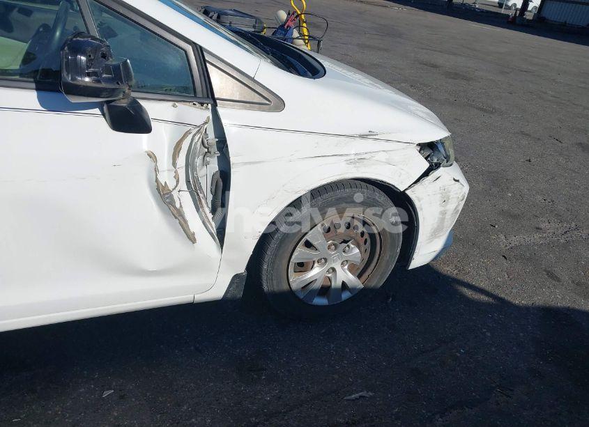 Photo 6 of 2012 Honda Civic LX (VIN 19XFB2F57CE104760)