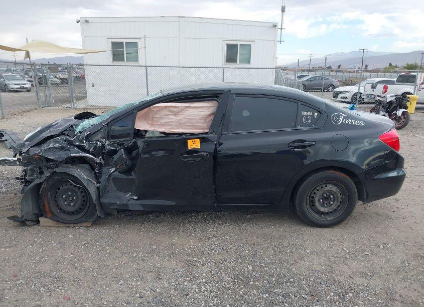 Photo 15 of 2012 Honda Civic LX (VIN 19XFB2F57CE350837)