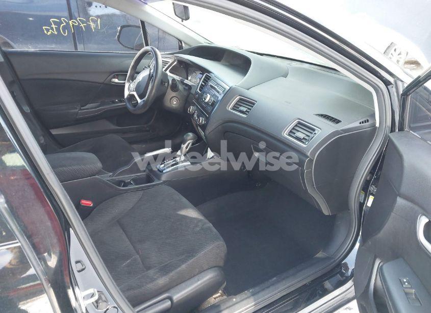 Photo 5 of 2013 Honda Civic LX (VIN 19XFB2F57DE005146)