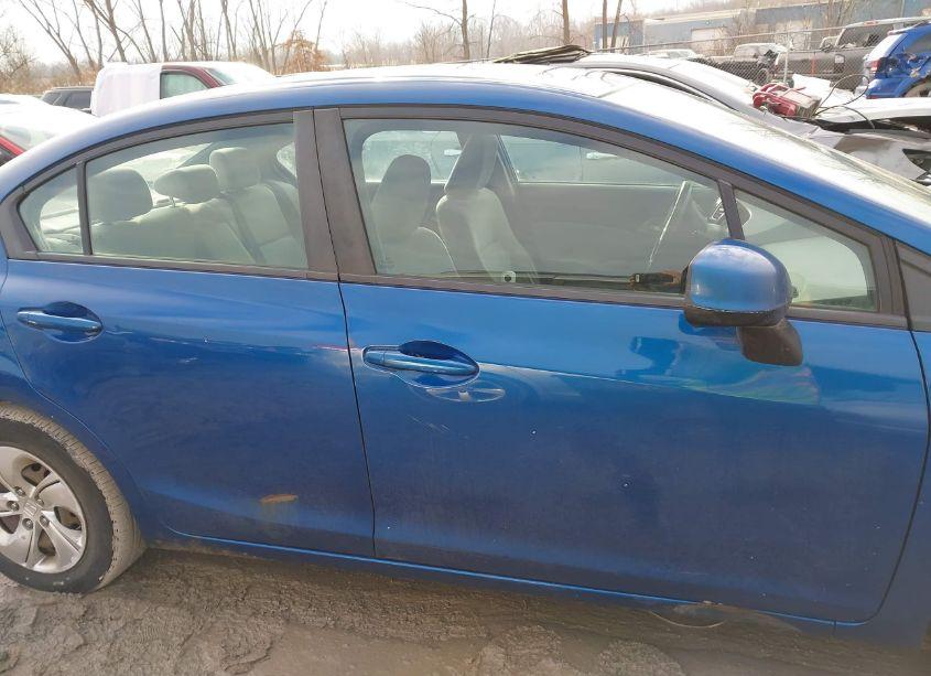 Photo 13 of 2013 Honda Civic LX (VIN 19XFB2F57DE005471)