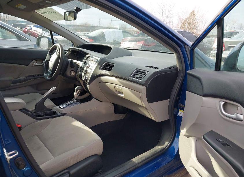 Photo 5 of 2013 Honda Civic LX (VIN 19XFB2F57DE005471)