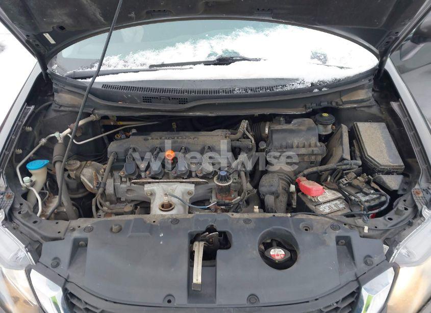 Photo 10 of 2013 Honda Civic LX (VIN 19XFB2F57DE017071)