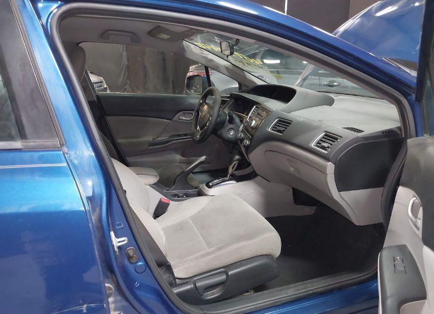 Photo 5 of 2013 Honda Civic LX (VIN 19XFB2F57DE034808)