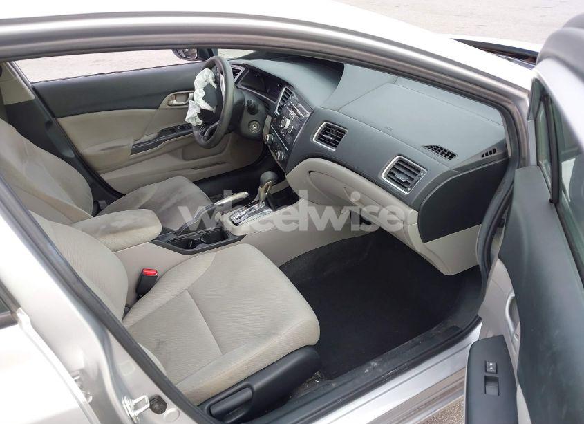 Photo 5 of 2013 Honda Civic LX (VIN 19XFB2F57DE036428)