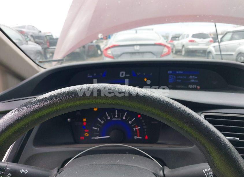 Photo 7 of 2013 Honda Civic LX (VIN 19XFB2F57DE038308)