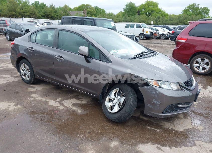 2013 Honda Civic LX (VIN 19XFB2F57DE071227) main photo