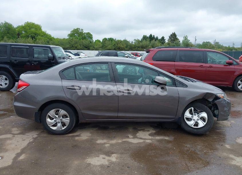 Photo 13 of 2013 Honda Civic LX (VIN 19XFB2F57DE071227)