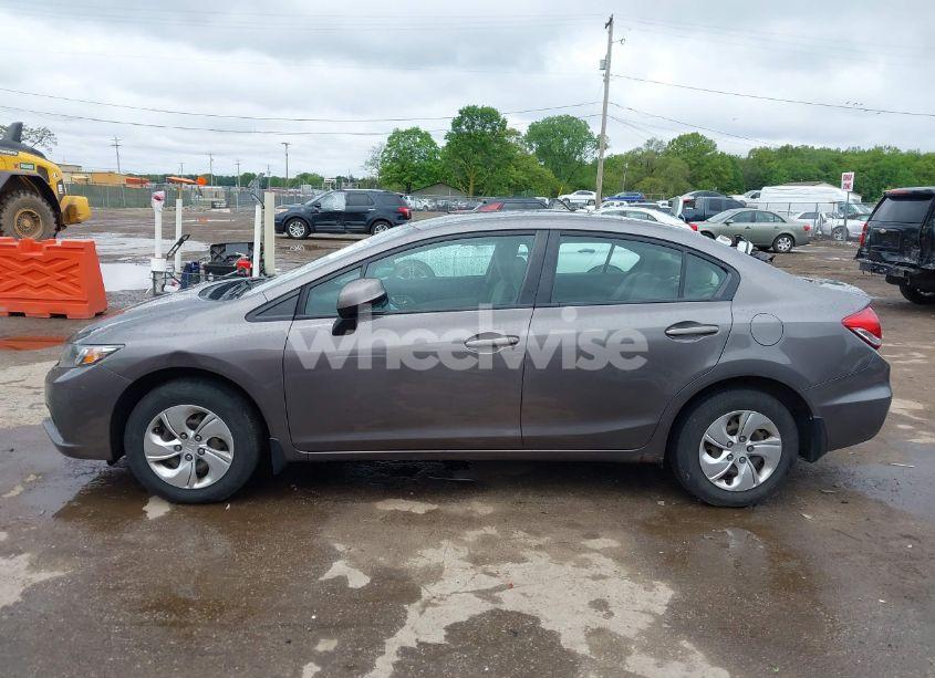 Photo 14 of 2013 Honda Civic LX (VIN 19XFB2F57DE071227)