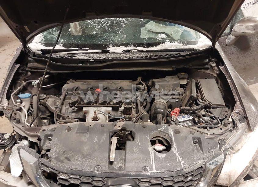 Photo 10 of 2013 Honda Civic LX (VIN 19XFB2F57DE095365)