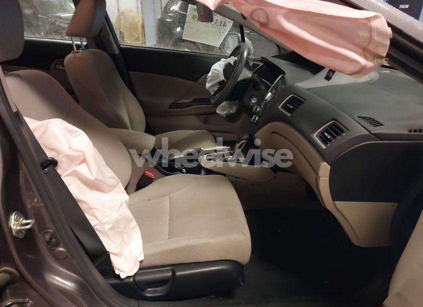 Photo 5 of 2013 Honda Civic LX (VIN 19XFB2F57DE095365)