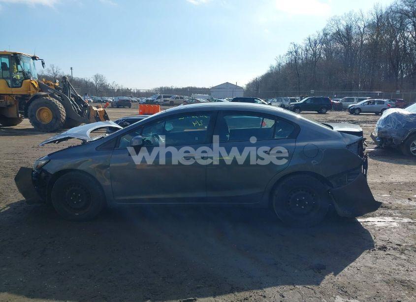 Photo 14 of 2013 Honda Civic LX (VIN 19XFB2F57DE211132)