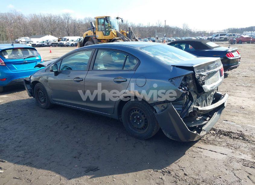 Photo 3 of 2013 Honda Civic LX (VIN 19XFB2F57DE211132)