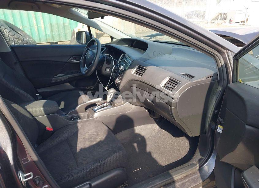 Photo 5 of 2013 Honda Civic LX (VIN 19XFB2F57DE211132)