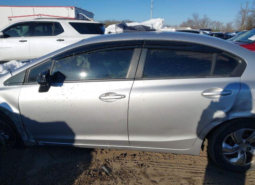 Photo 14 of 2013 Honda Civic LX (VIN 19XFB2F57DE241098)