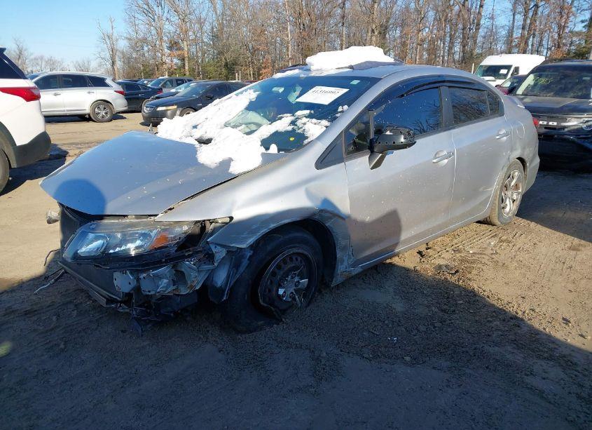 Photo 2 of 2013 Honda Civic LX (VIN 19XFB2F57DE241098)