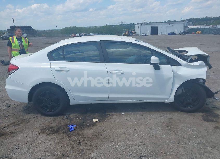 Photo 13 of 2013 Honda Civic LX (VIN 19XFB2F57DE251761)